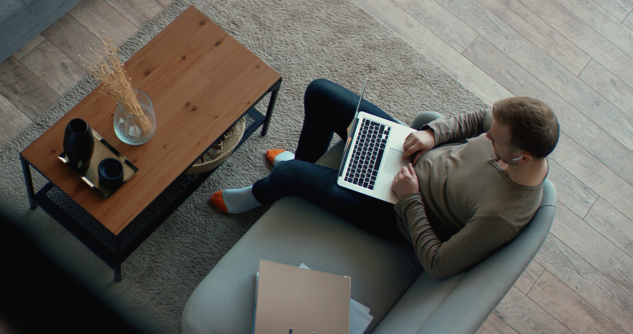 夫が仕事を得て、大きな祝福を受けた